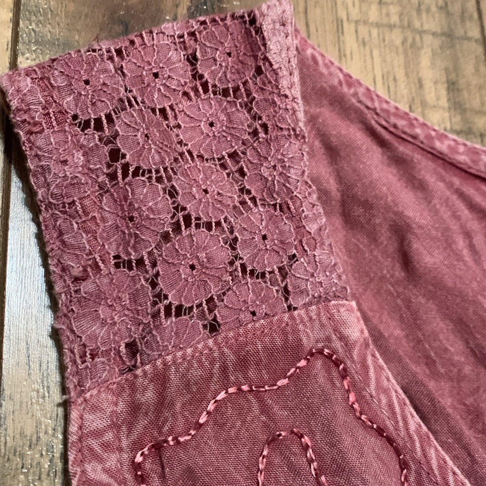 Ananda’s Sleeveless Lace Midi Dress in Rose - Picture 3 of 13